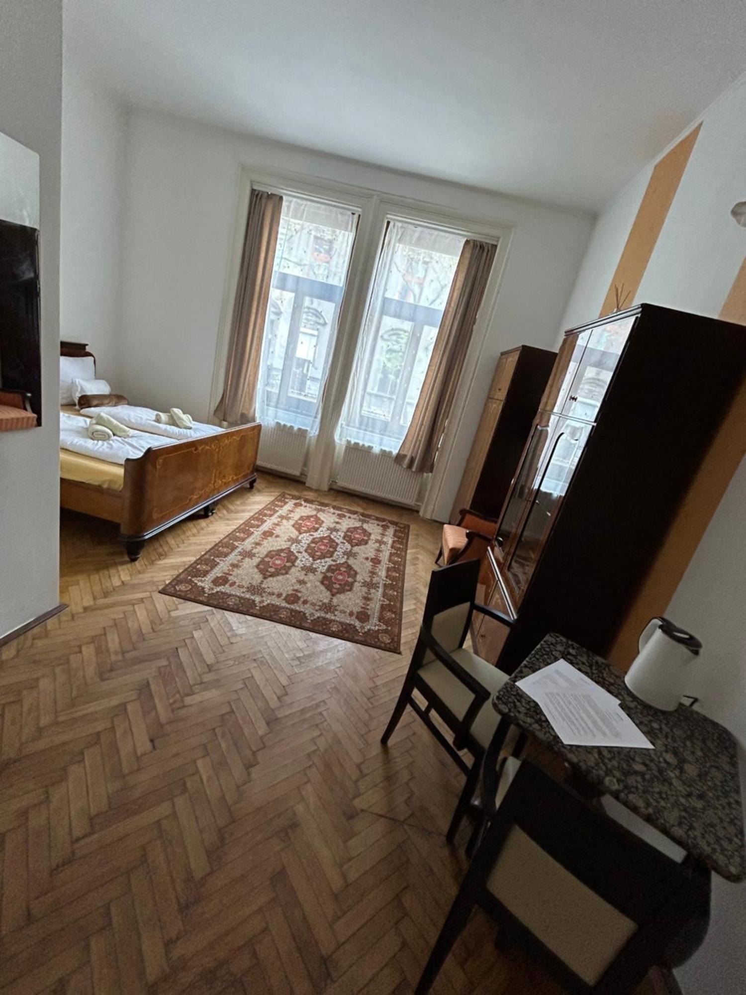 Ferienwohnung Velez Haz Budapest Exterior foto